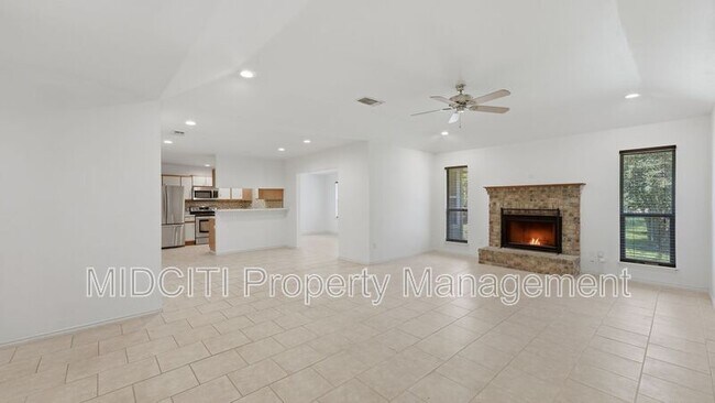 Building Photo - 1233 Hollyhock Ln