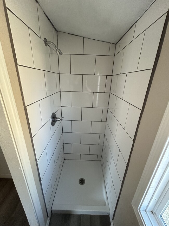 Building Photo - 820 Depot St