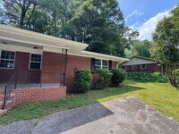Building Photo - 6245-6245 Vera Ln SW