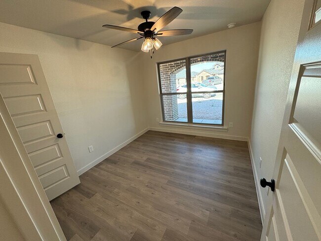 Building Photo - 240 Trailblazer Ln
