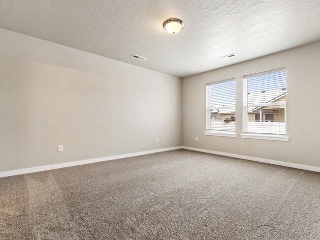 Building Photo - 7807 S Dewberry Way