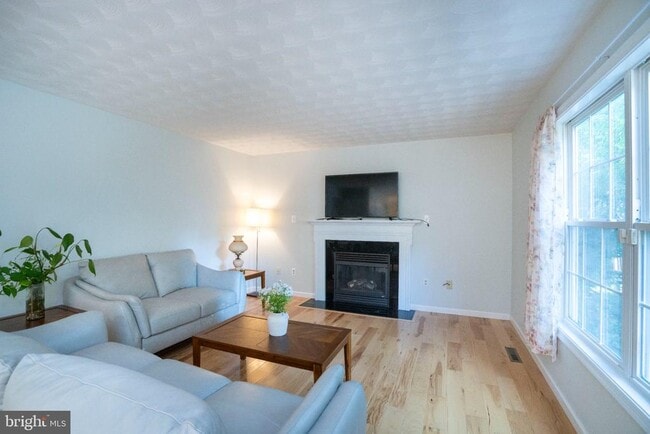 Building Photo - 2184 Autumnwood Dr
