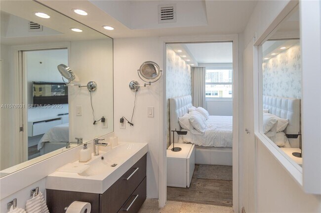 Building Photo - 90 Alton Rd