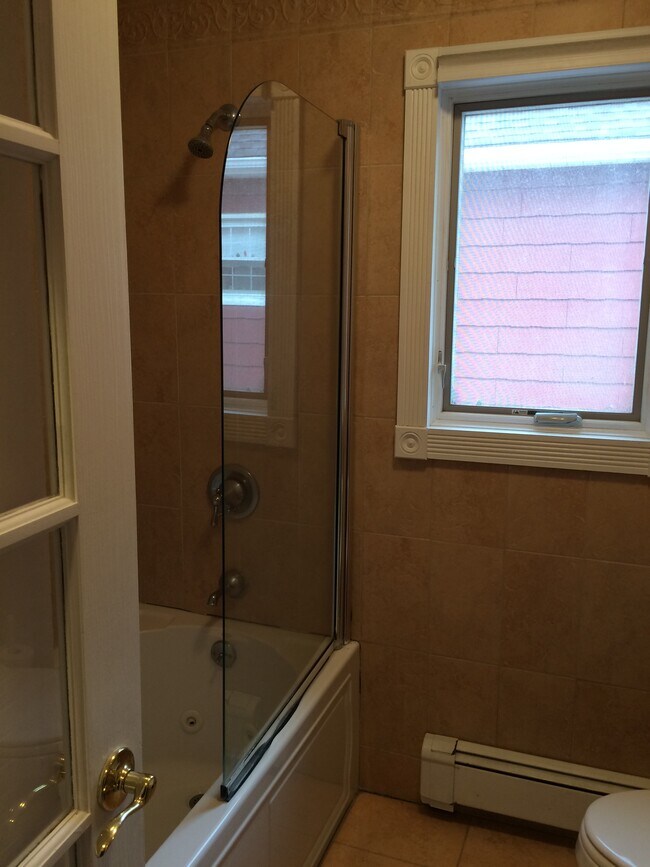 Full Bath - 65 Spruce Ave