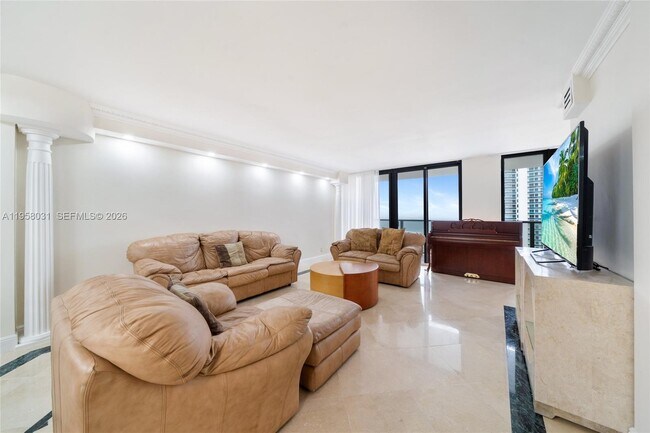 Building Photo - 2301 S Ocean Dr