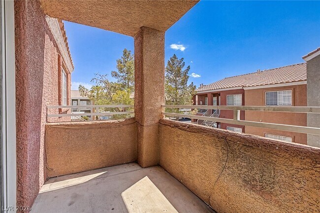Building Photo - 4730 E Craig Rd