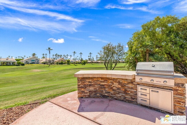 Building Photo - 50280 Spyglass Hill Dr