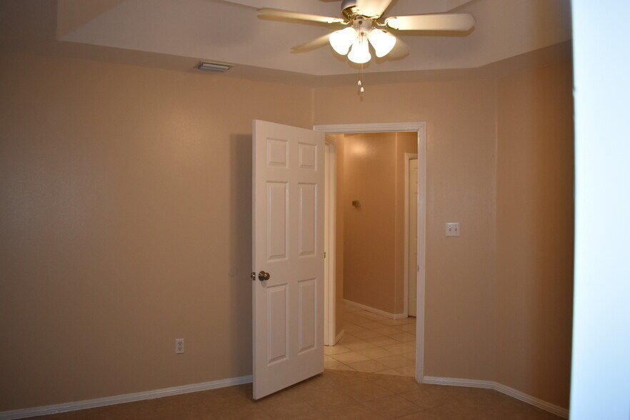 Bedroom 2 view 1 - 6800 N 8th St