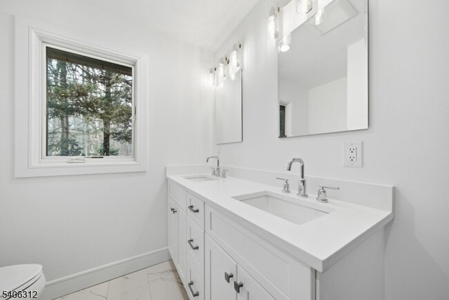 Building Photo - 12 McCaffrey Ln