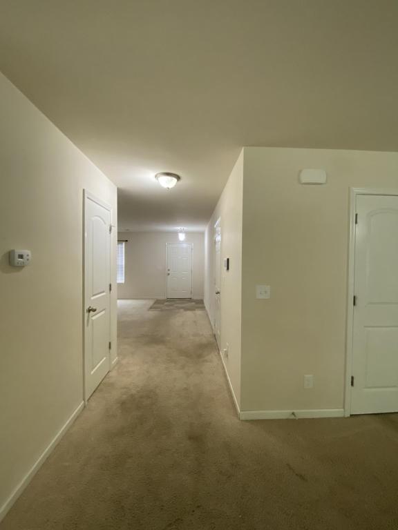 Building Photo - 137 Bendick Ct