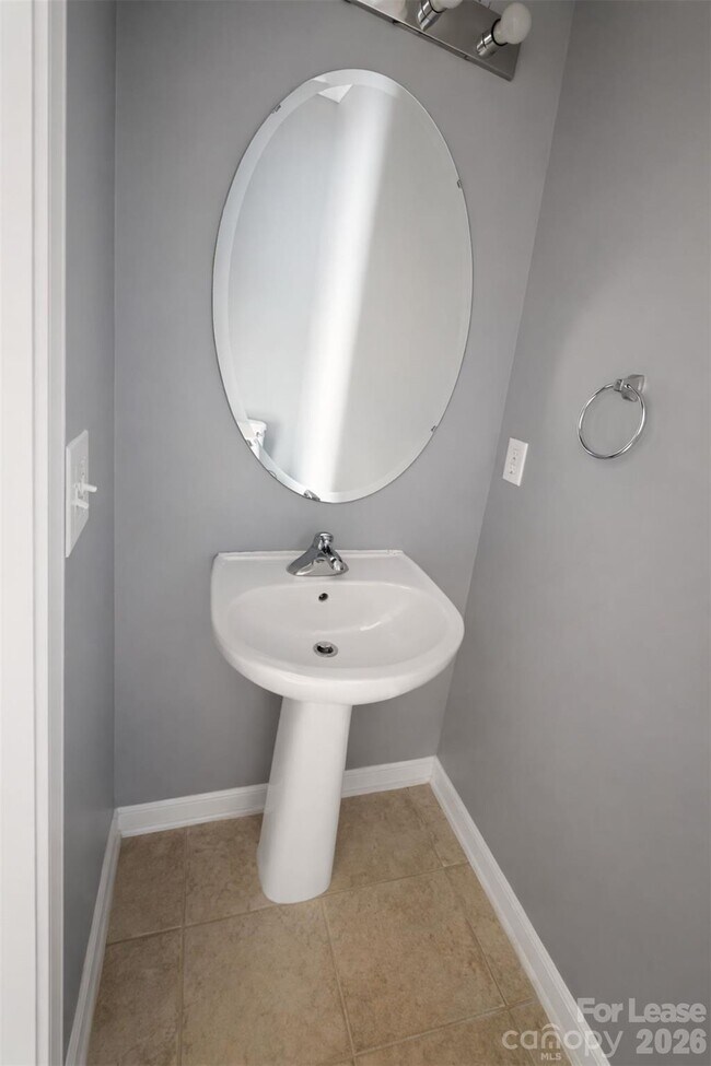 Building Photo - 15409 Tully House Ct