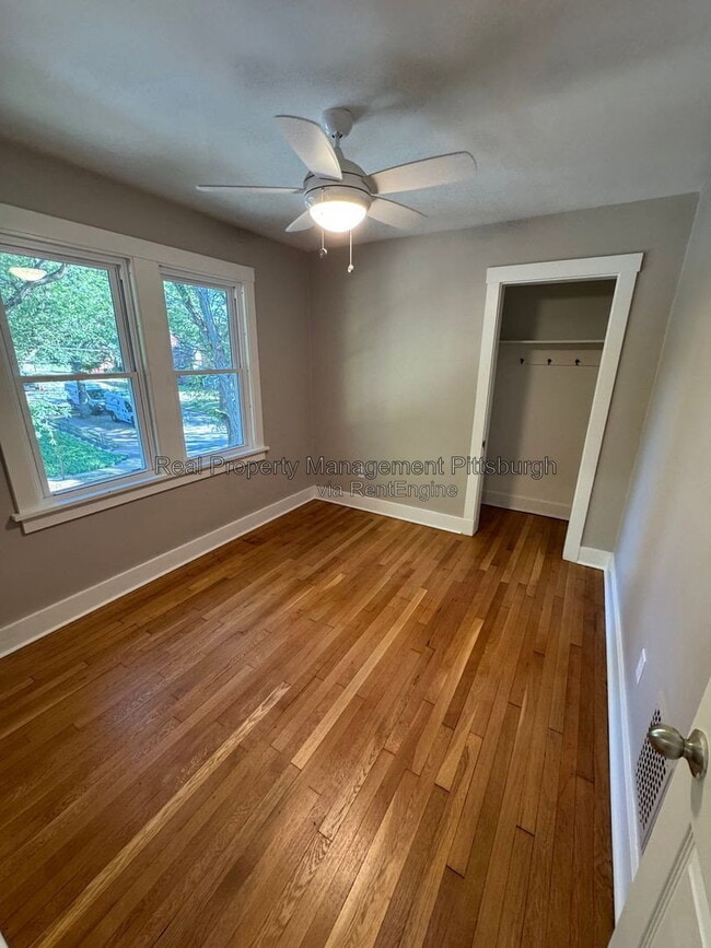 Building Photo - 107 N Meadowcroft Ave