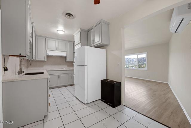Building Photo - 1537 Silverwood Dr