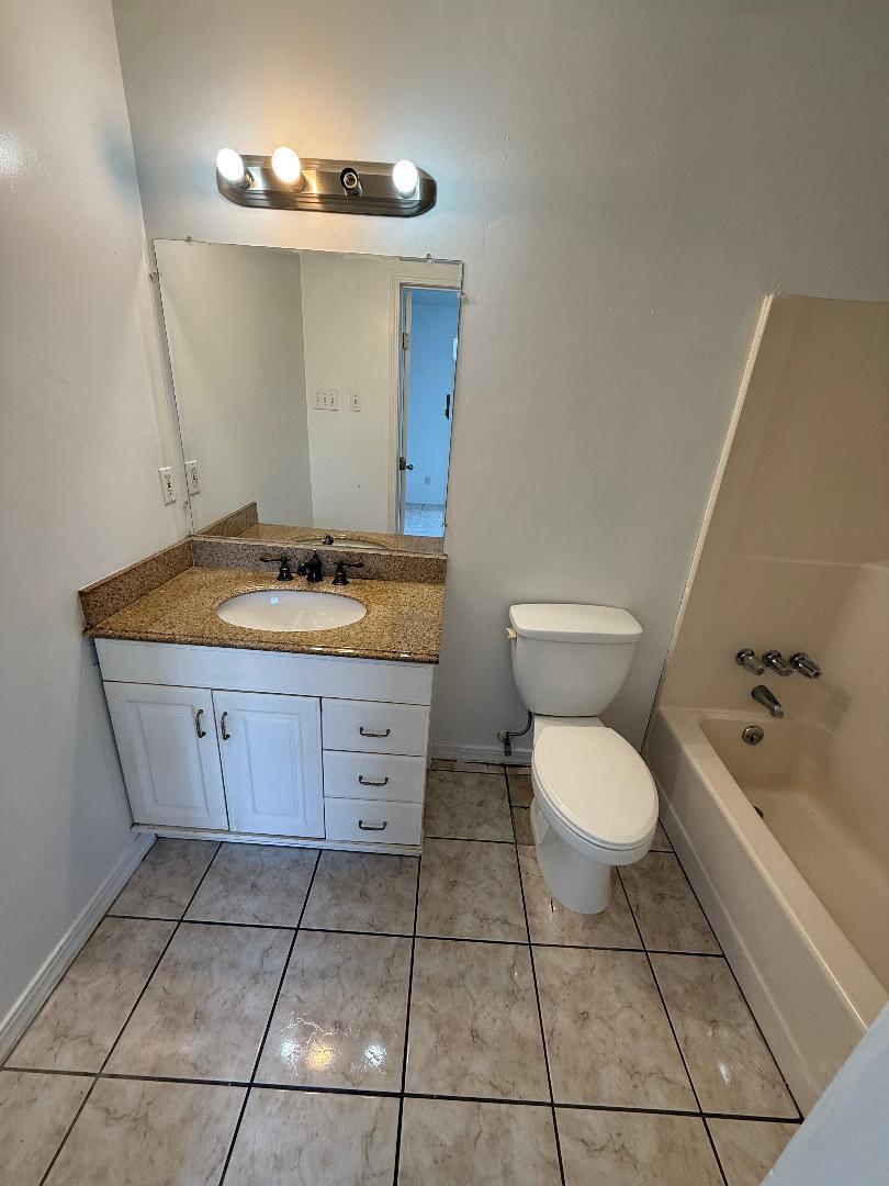 Building Photo - 6598 Coveview Ct