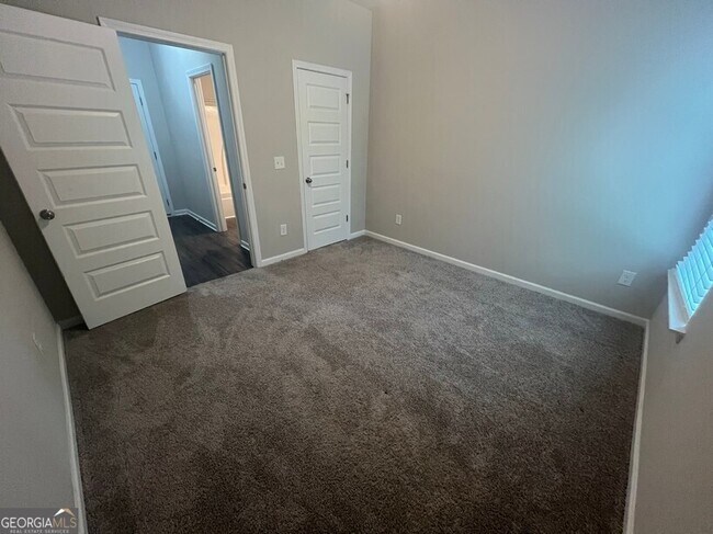 Building Photo - 50 Crabapple Ridge Dr