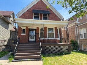 Building Photo - 11415 S Prairie Ave