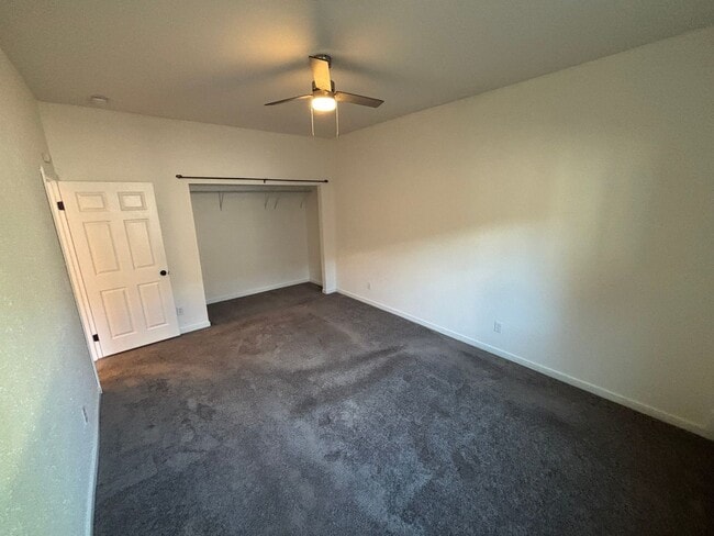 Building Photo - 13141 High Crest Rd