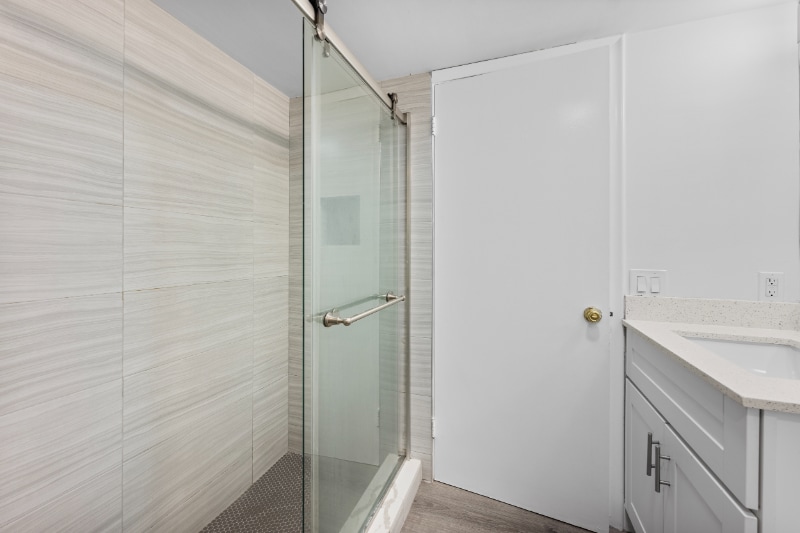 Building Photo - 2695 Albatross Rd N