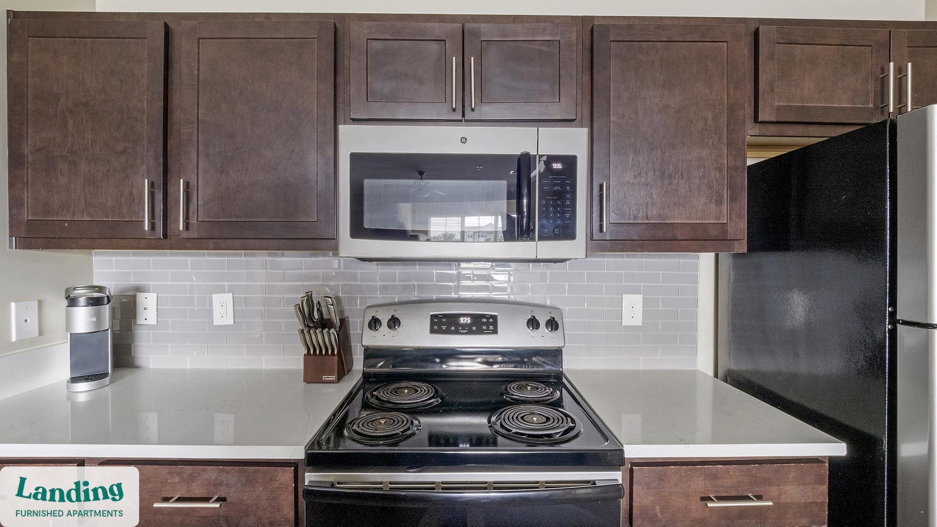 Building Photo - 195 N Creek Dr