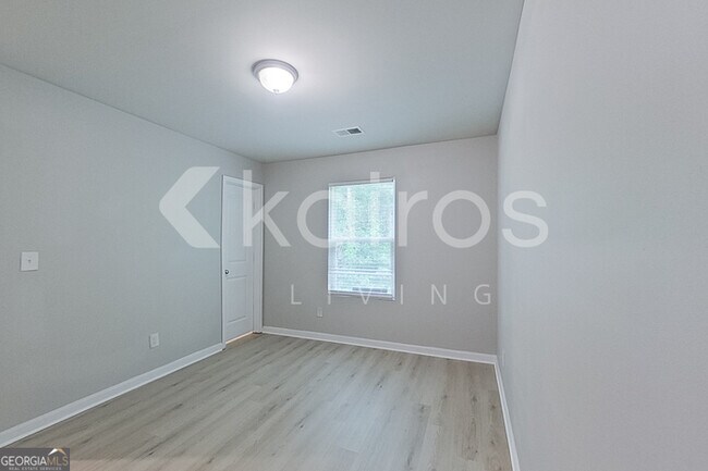 Building Photo - 454 Kildare Wy