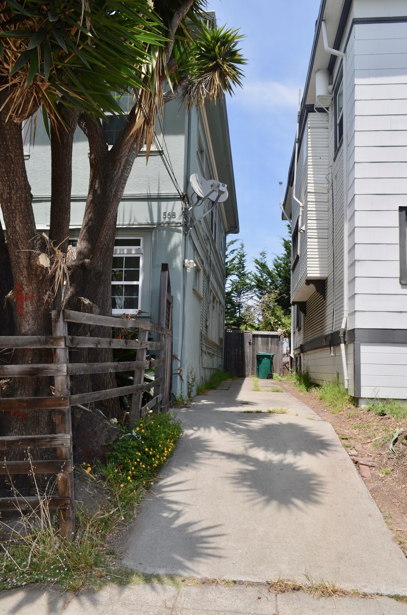 tandem driveway shared with upper tenants - 568 Merrimac St