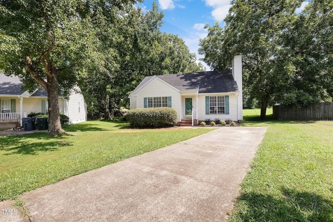 Building Photo - 409 Vista Springs Cir
