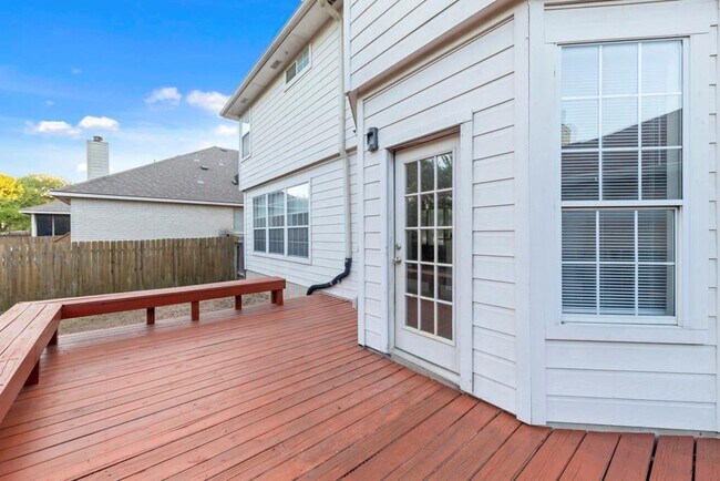 Building Photo - 17901 Madden Dr