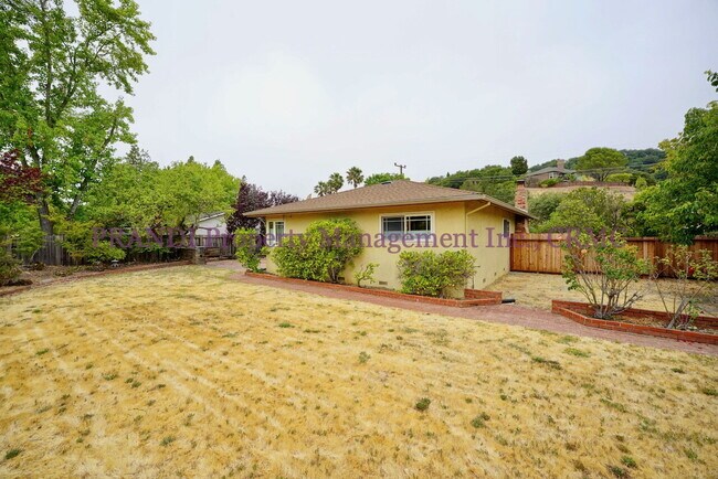 Building Photo - Terra Linda Home, 3-bedroom, 2-bath, singl...