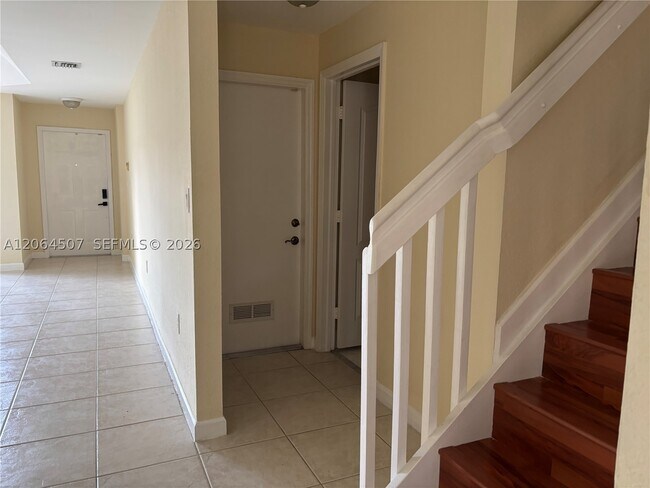 Building Photo - 11440 NW 50th Terrace