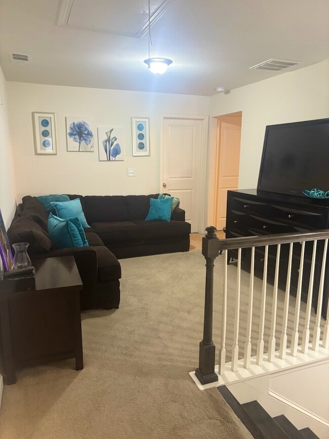 Building Photo - 2705 Kemp Ct