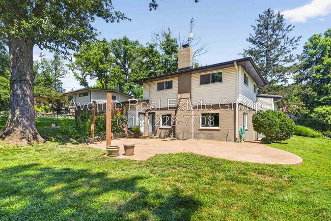 Building Photo - 6 The Knolls Ln