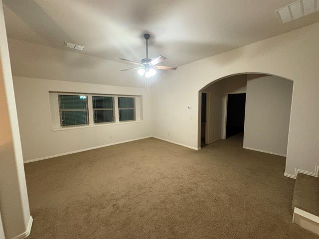 Building Photo - 520 Stillwater Dr