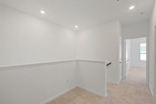 Building Photo - 5562 Amber Brook Ln