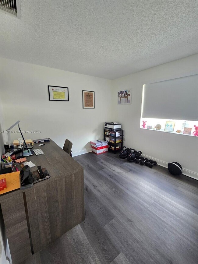 Building Photo - 1177 NW 123rd Pl