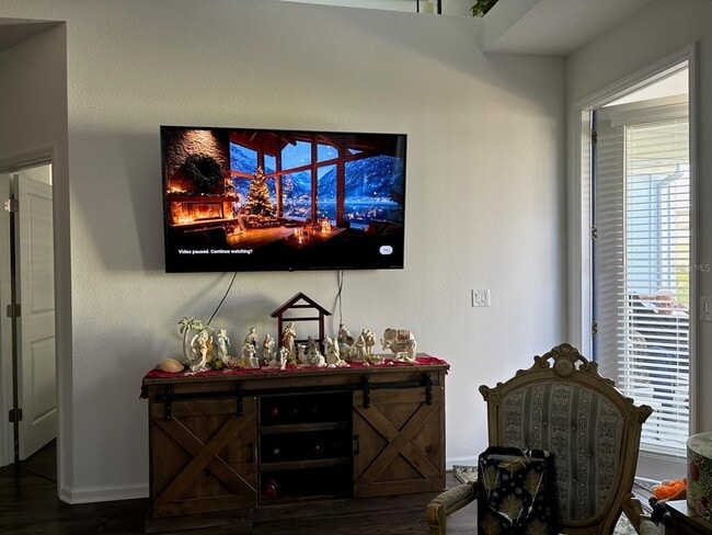 Building Photo - 562 Landshark Blvd