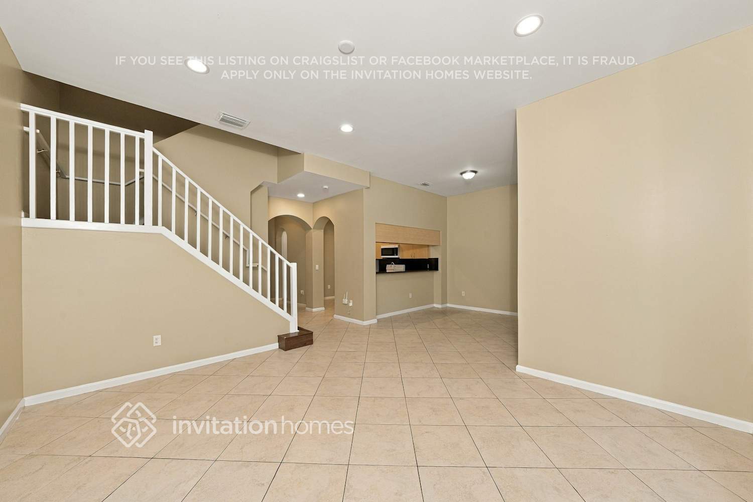 Building Photo - 6351 Bella Cir