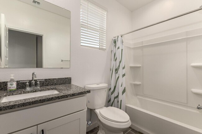 Building Photo - 1714 W Starfire Ave