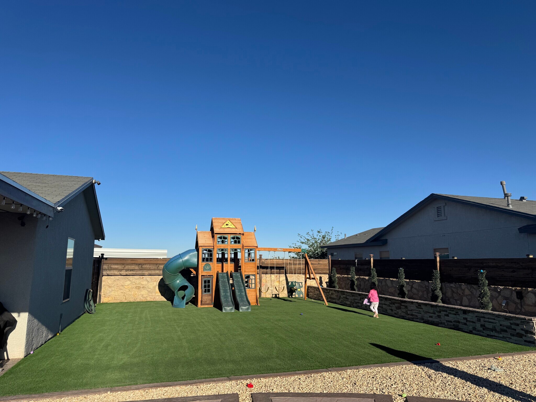 Building Photo - 14233 Escalera Dr