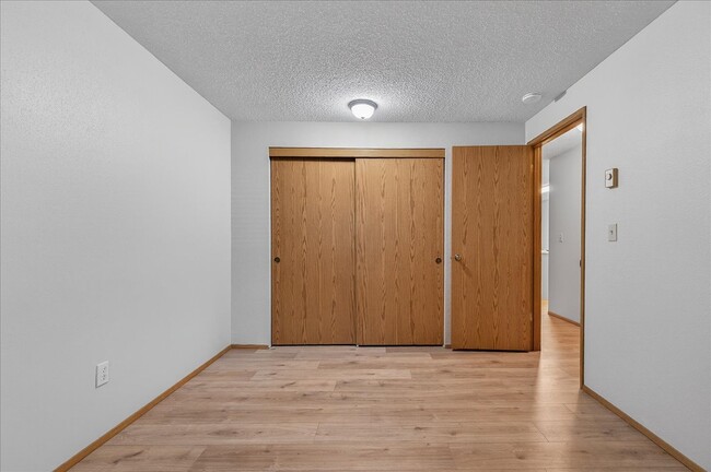 Building Photo - 12600 SE Freeman Way