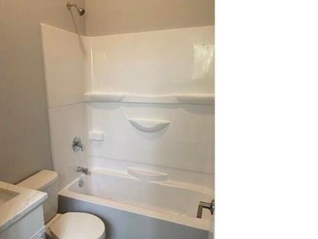 Building Photo - 2949 W Arthington St