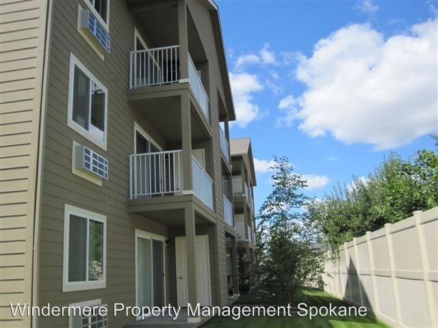 Building Photo - 403 S Eastern Rd