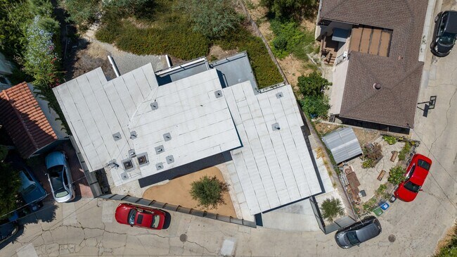 Building Photo - Stunning Views from Silver Lake Hillside Home for Rent with Spectacular Views