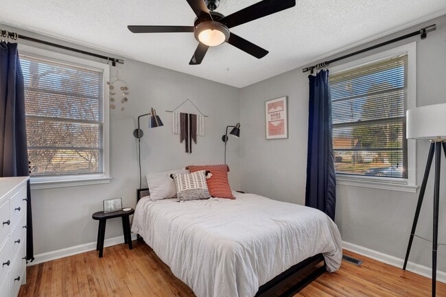 Building Photo - 3221 Cloverwood Dr