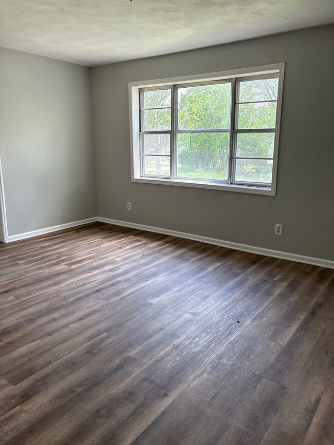 Building Photo - 211 Nance St