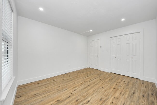 Building Photo - 8505 Avenue C