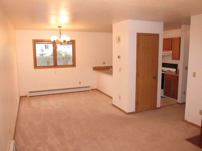 Building Photo - Bright Upstairs 2br South Anchorage Ready ...