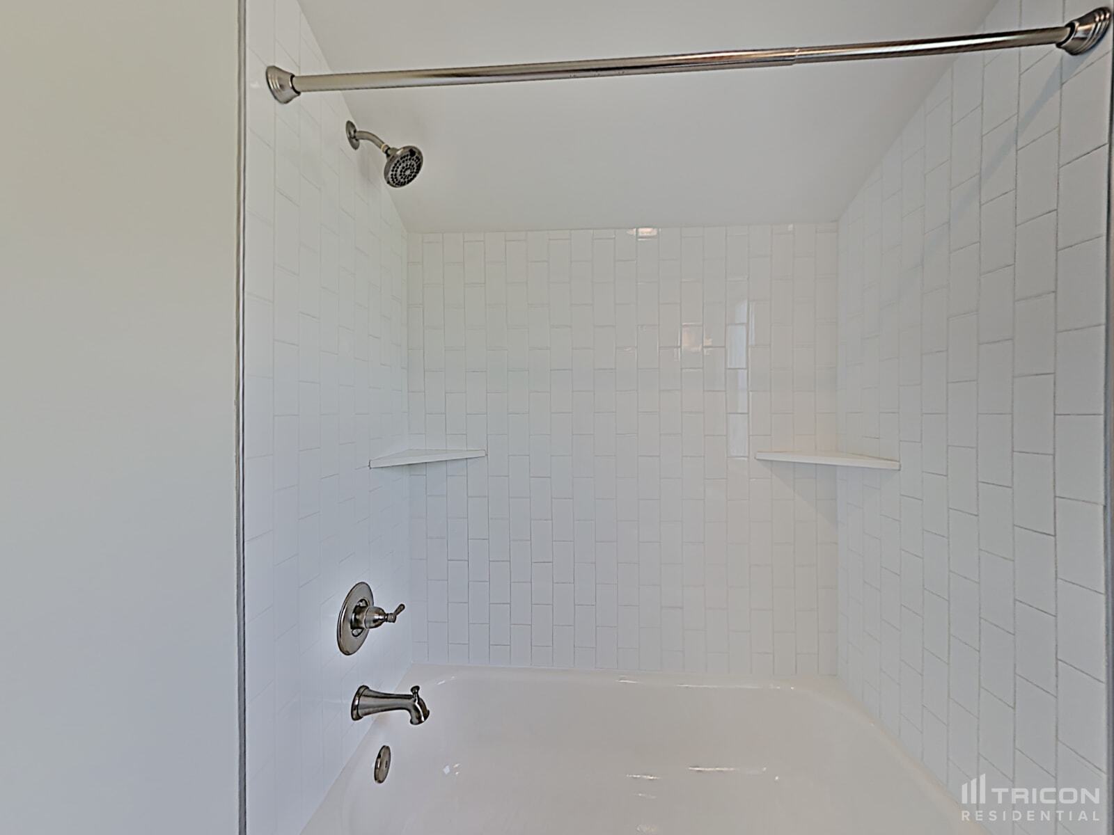 Building Photo - 1234 Hillwood Private Cove