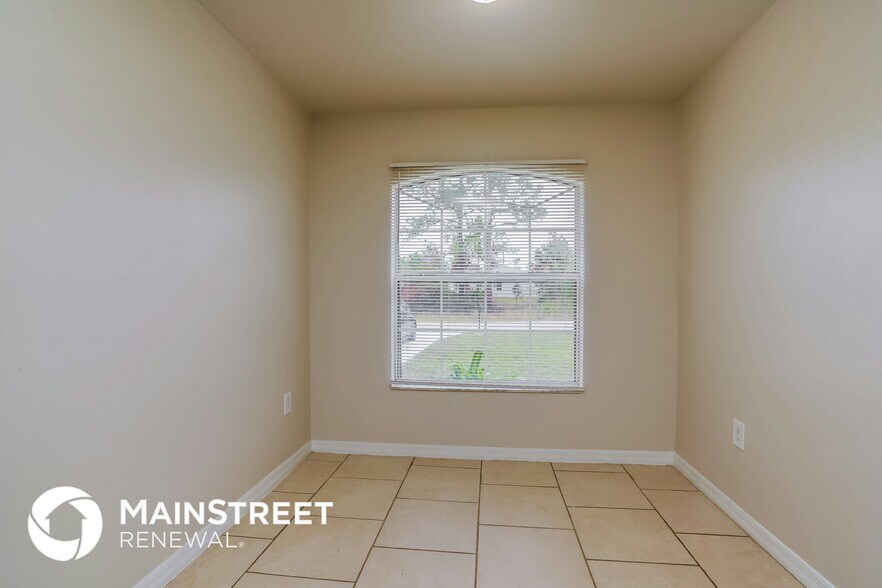 Building Photo - 427 Vanetta Dr