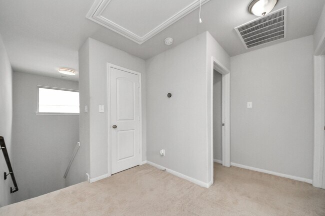 Building Photo - 2931 Palm Oaks Trail