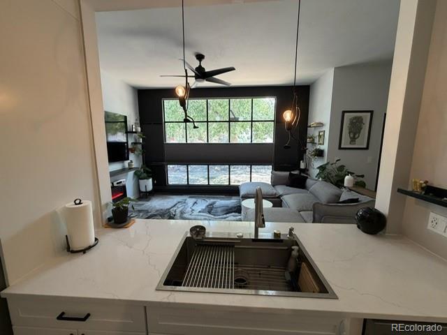 Building Photo - 2403 Glenarm Pl
